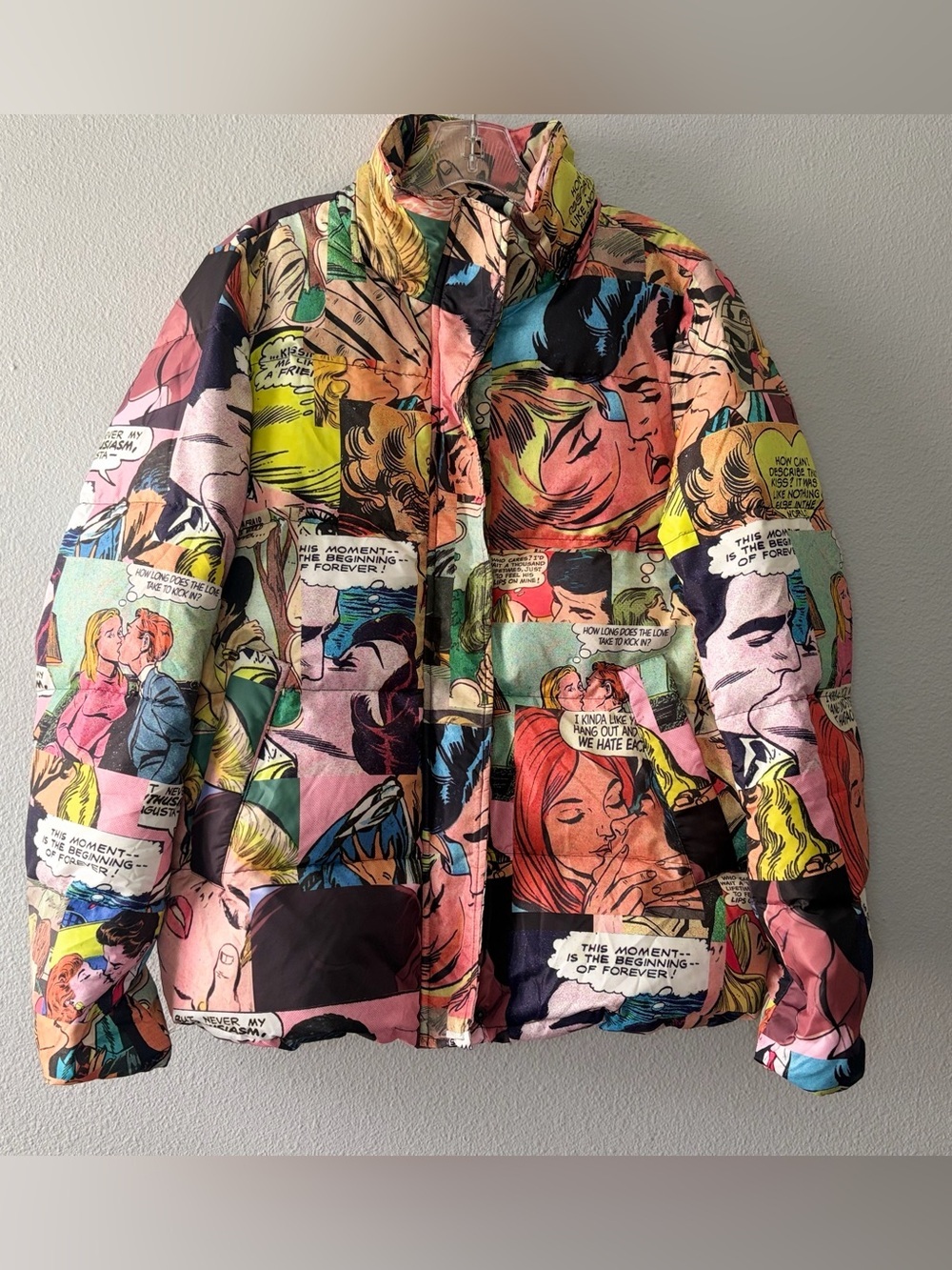 UNBREAK.IT comic print down jacket in to8 kiss